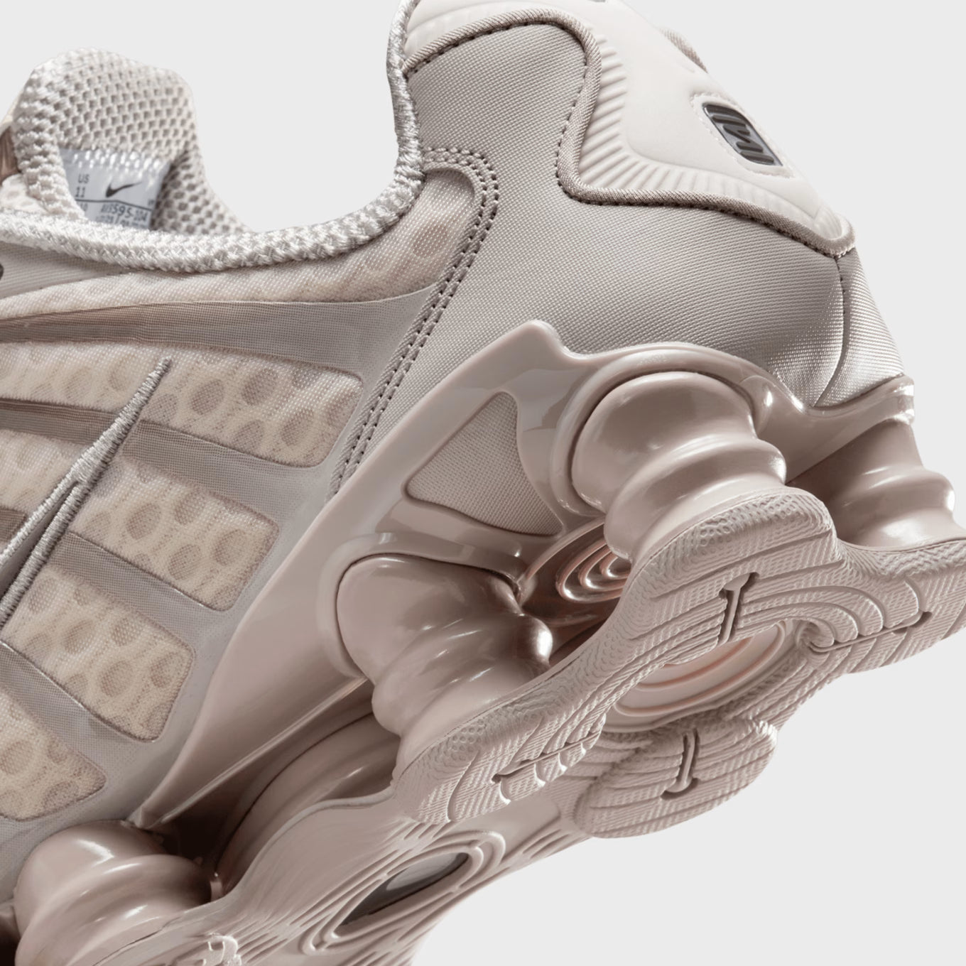 NIKE SHOX TL CAVE Nike