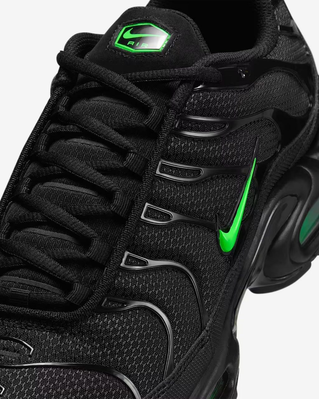 Nike Air Max Plus Green Strike DM0032-024 ElitePoint